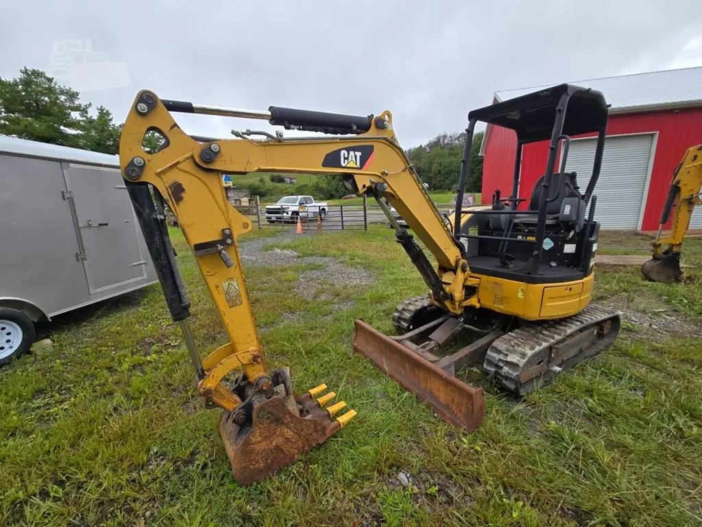 2015 Caterpillar 303E CR