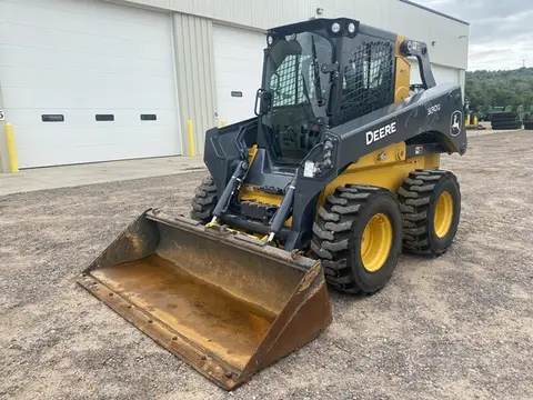 2023 John Deere 330G