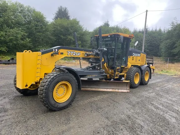 2020 John Deere 772G