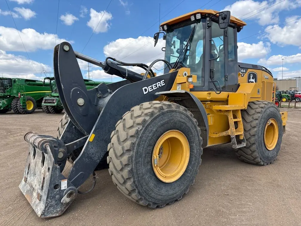 2021 John Deere 644P