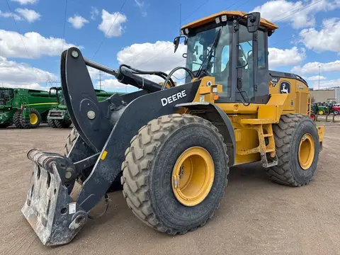 2021 John Deere 644P