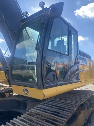 2021 John Deere 350G LC