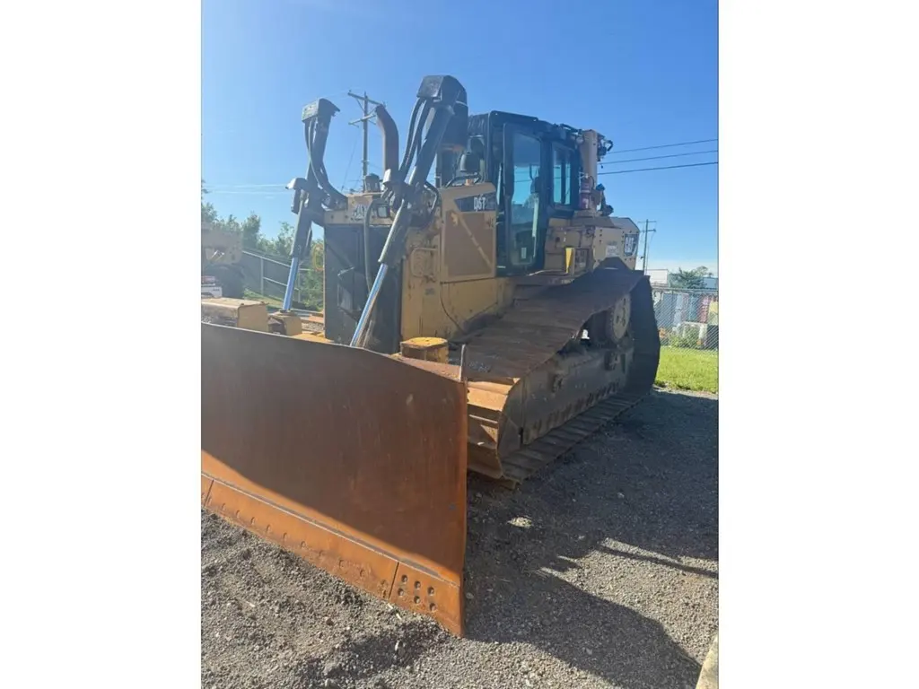 2015 Caterpillar D6T LGP