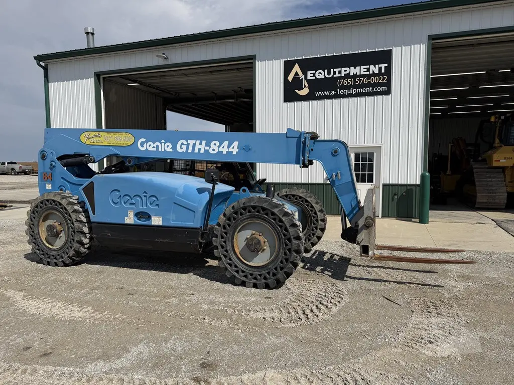 2015 Genie GTH844