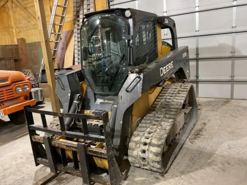 2014 John Deere 333E
