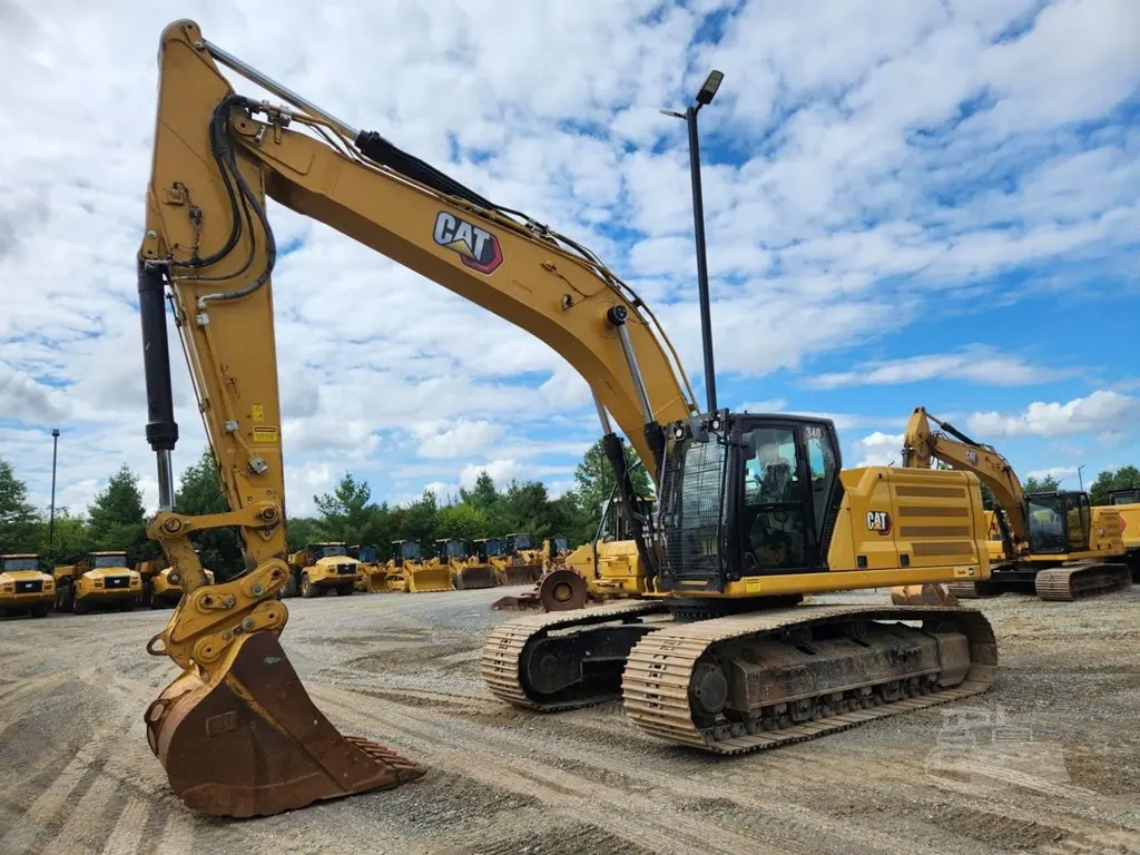 2023 Caterpillar 340