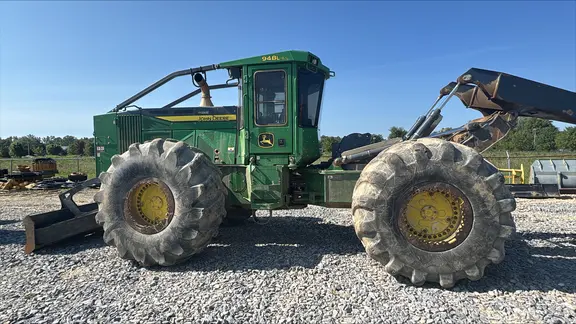 2018 John Deere 948L-II