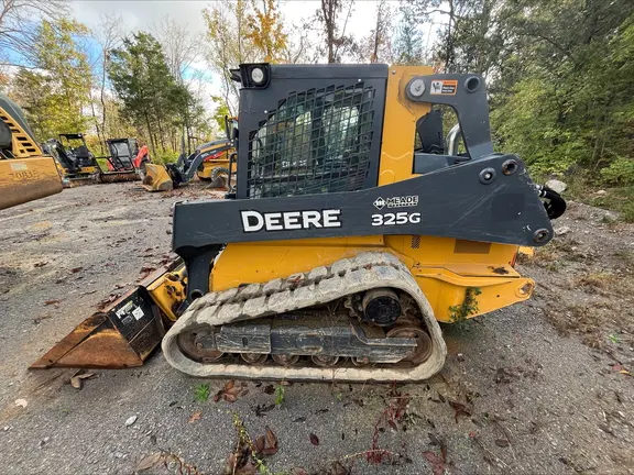 2020 John Deere 325G
