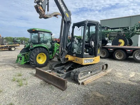 2017 John Deere 50G