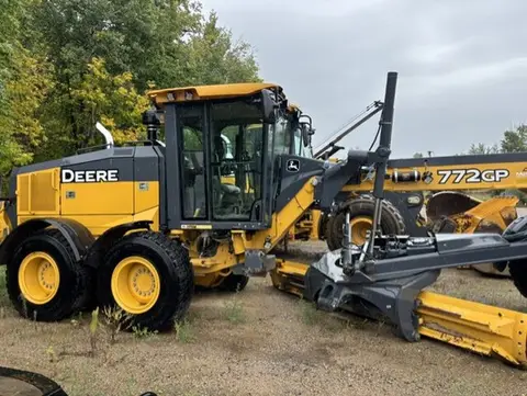 2018 John Deere 772G