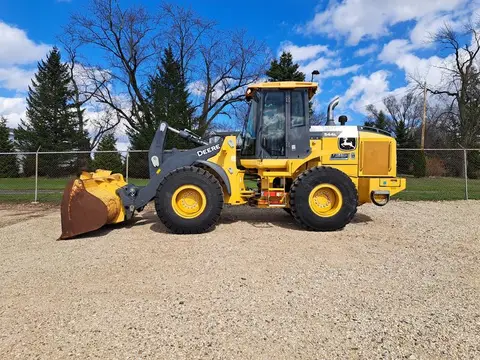 2019 John Deere 544L