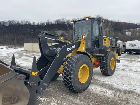 2024 John Deere 544G