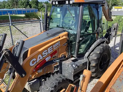 2025 Case 590SN