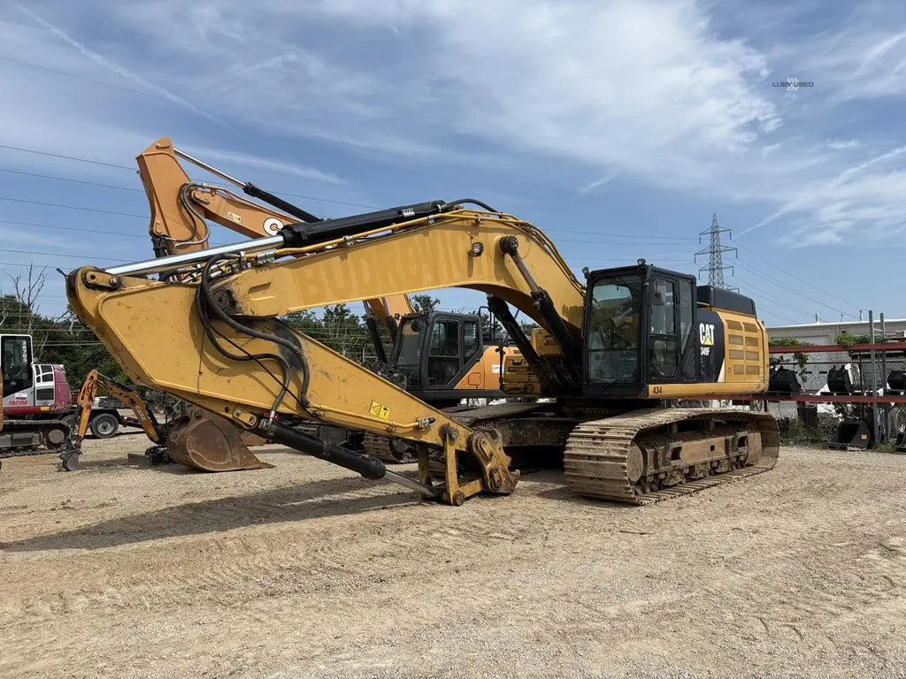 2015 Caterpillar 349FL