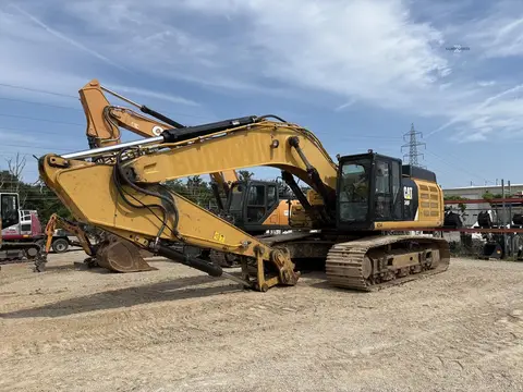 2015 Caterpillar 349FL