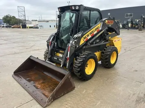 2022 New Holland L328