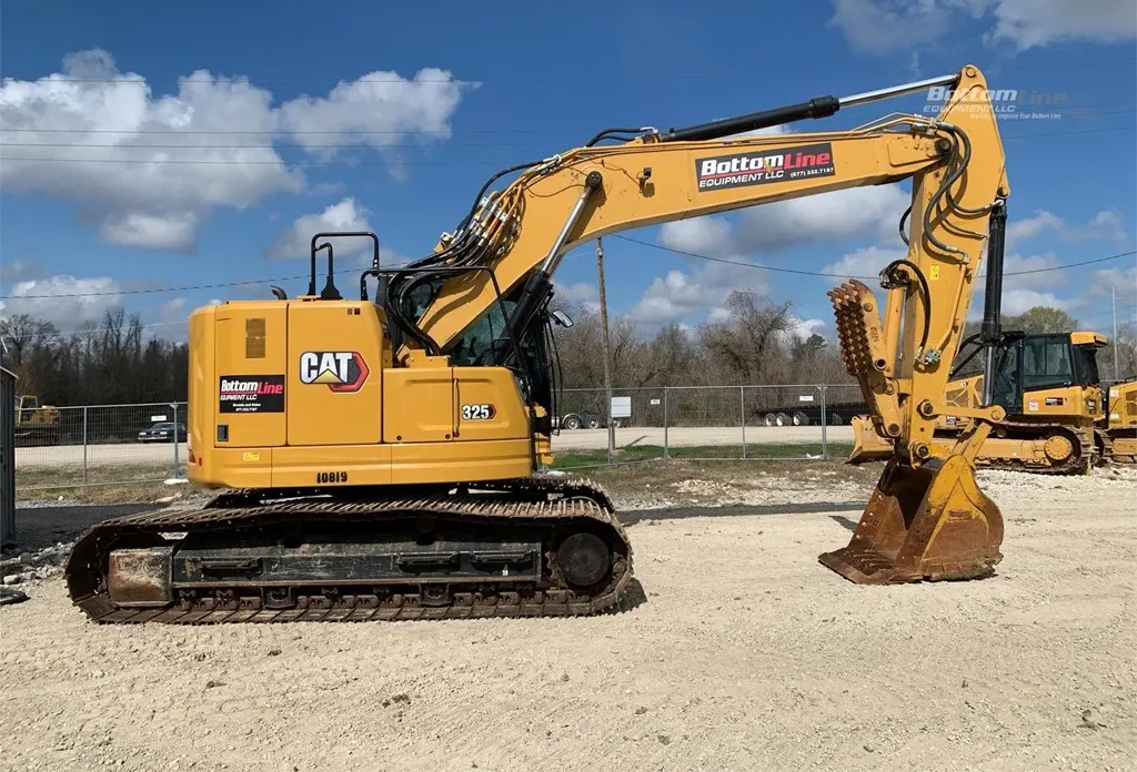 2021 Caterpillar 325