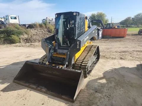 2022 John Deere 333G