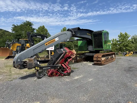 2018 John Deere 853MH