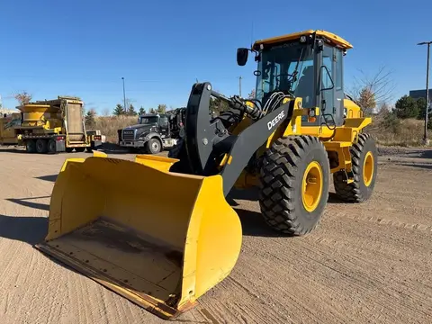 2024 John Deere 444P