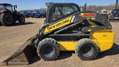 2021 New Holland L328