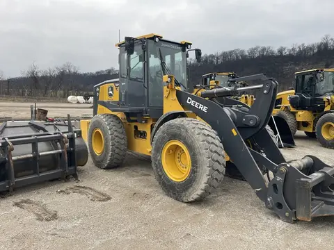 2024 John Deere 544G