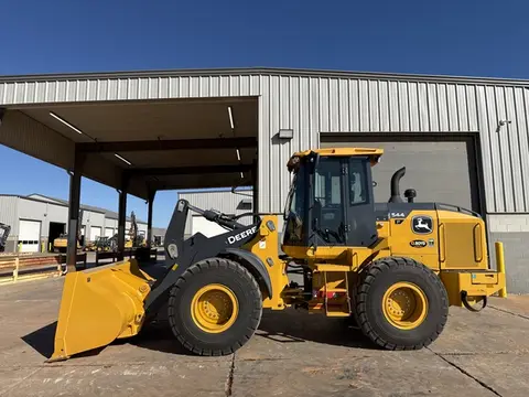 2024 John Deere 544P