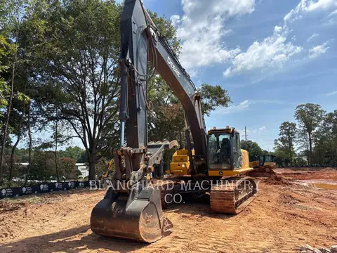 2023 John Deere 300P