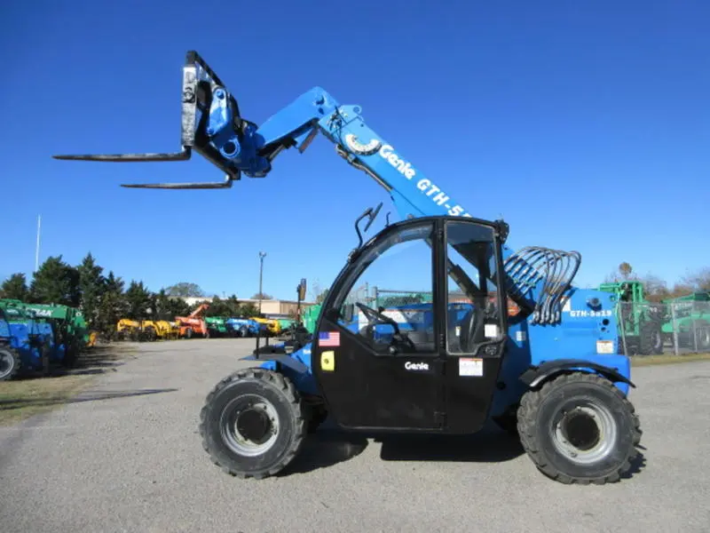2017 Genie 5519