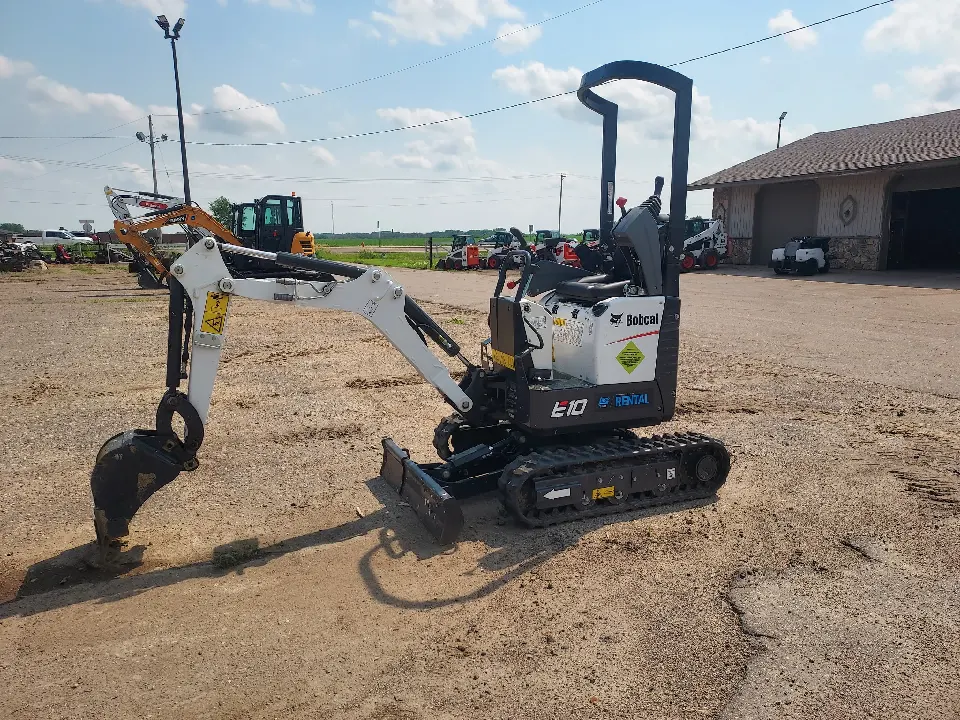 2025 Bobcat E10