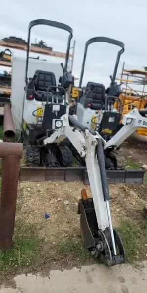 2023 Bobcat E10
