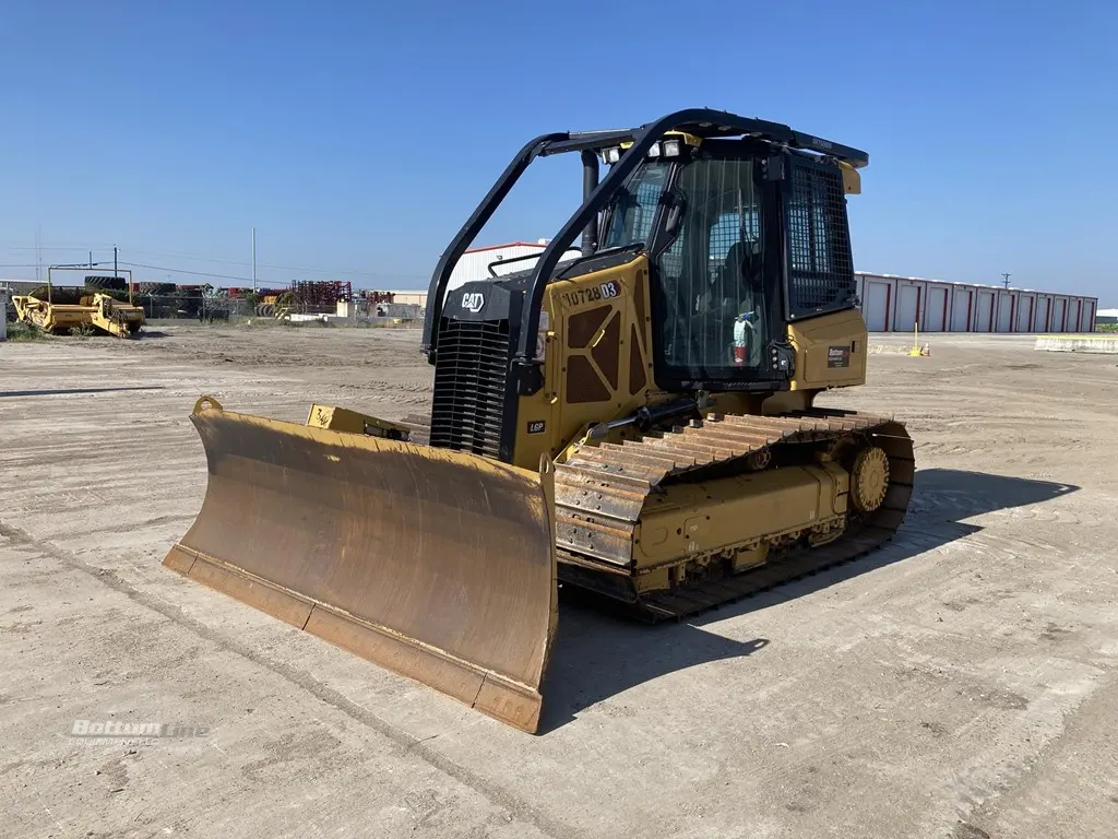 2021 Caterpillar D3