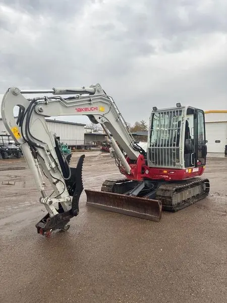 2021 Takeuchi TB370