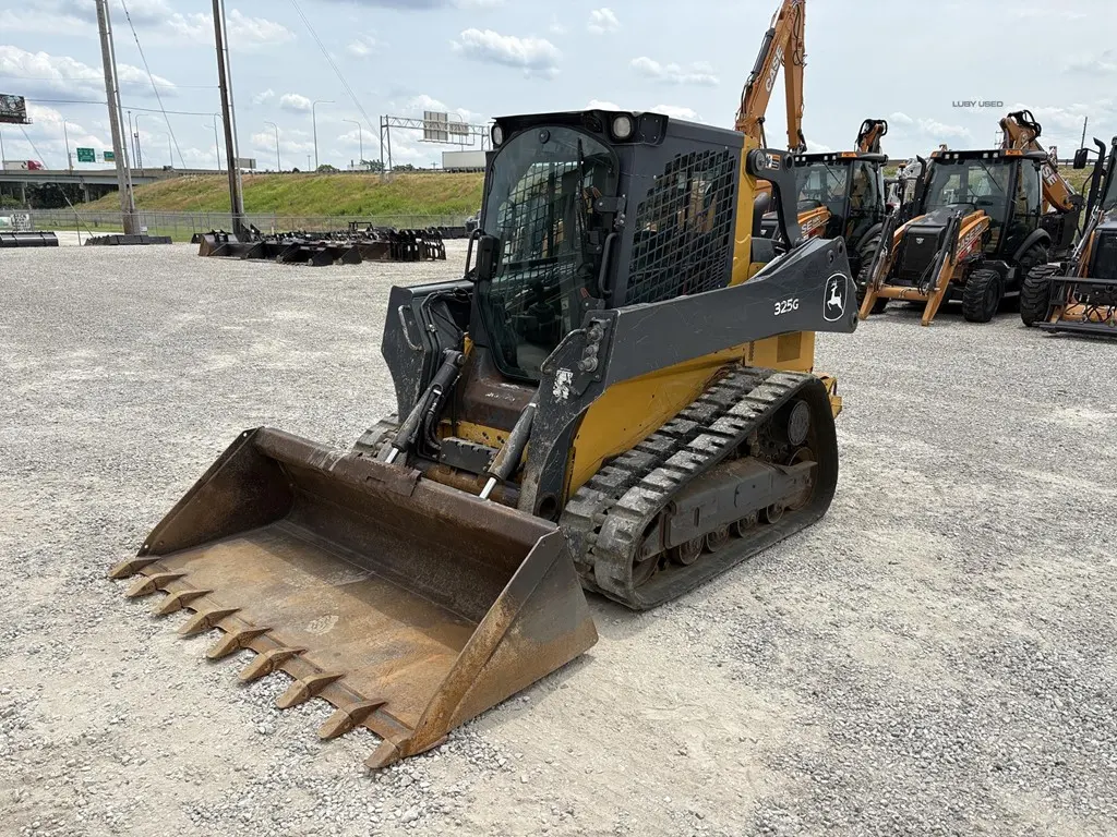 2023 John Deere 325G