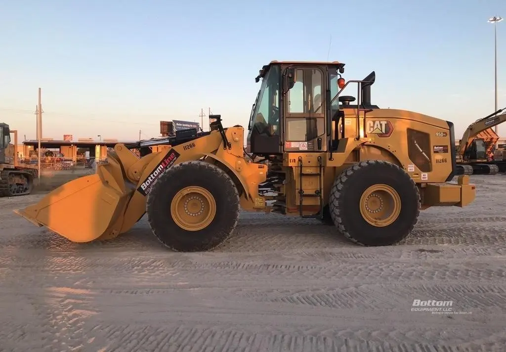 2021 Caterpillar 950GC