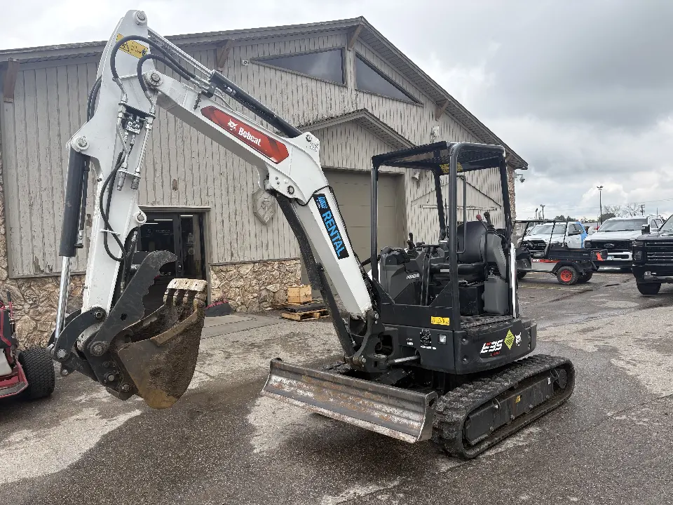 2024 Bobcat E35