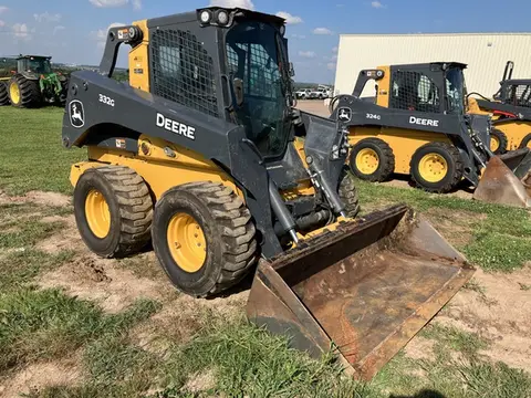 2023 John Deere 332G