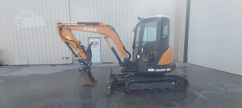 2022 Case CX37C