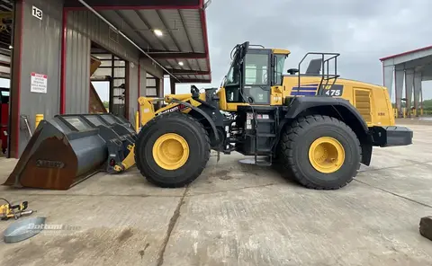 2023 Komatsu WA475-10
