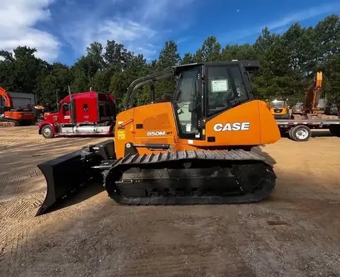 2024 Case M850M