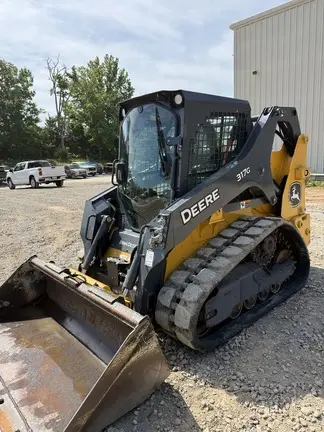 2023 John Deere 317G
