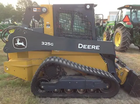 2022 John Deere 325G