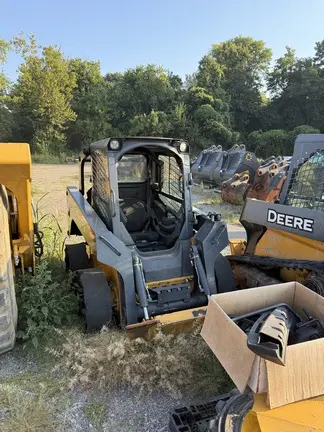 2012 John Deere 318D