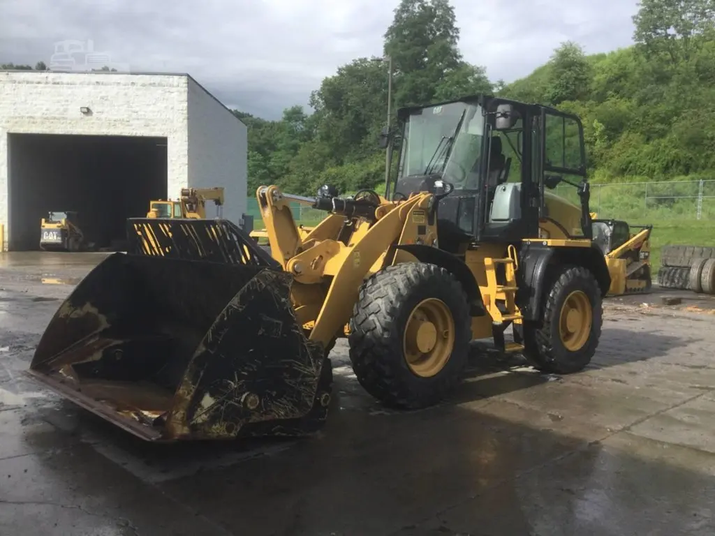 2023 Caterpillar 914