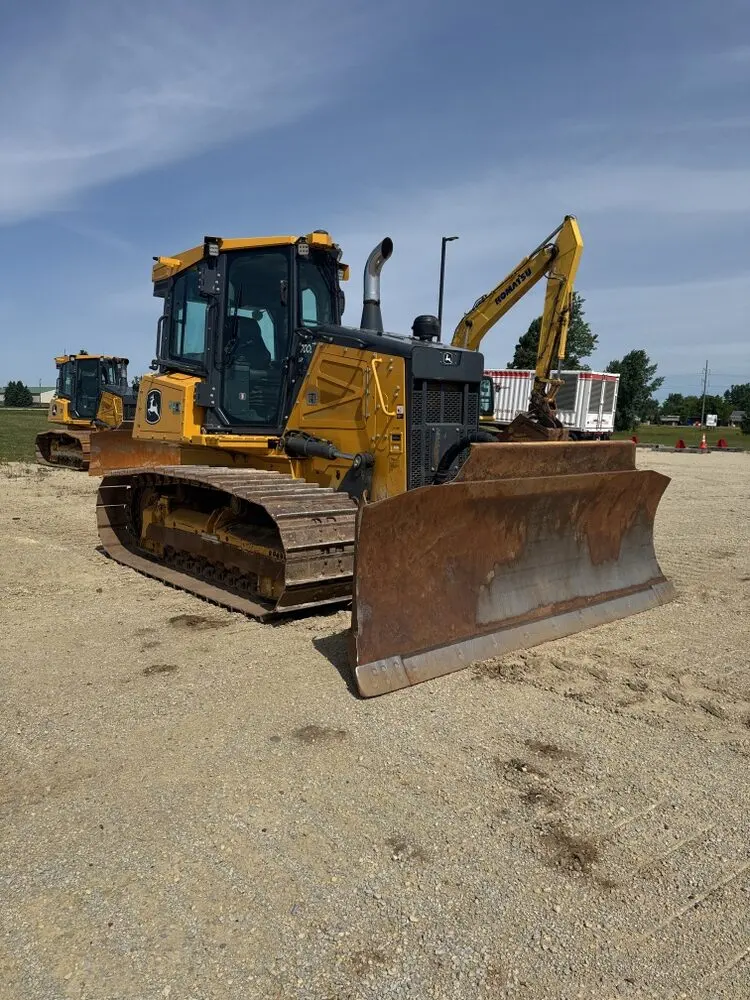 2021 John Deere 700L LGP