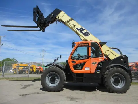 2018 JLG 1732