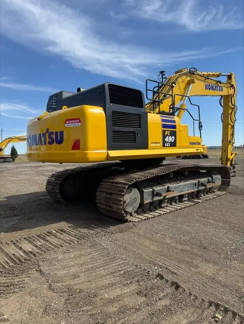 2021 Komatsu PC490LCI-11