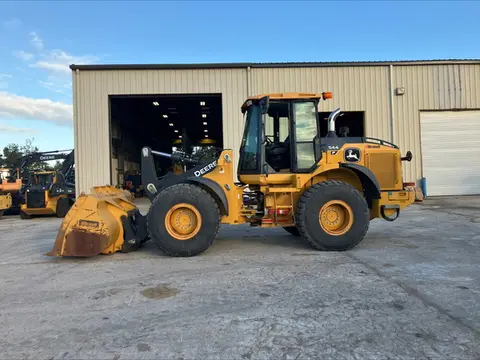 2021 John Deere 544P