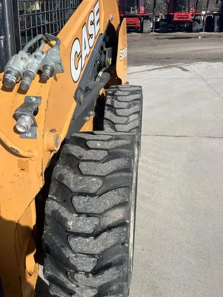 2022 Case SV280B