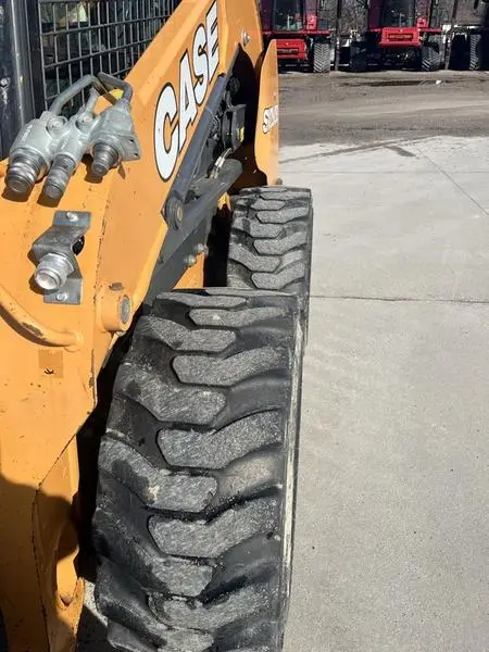 2022 Case SV280B
